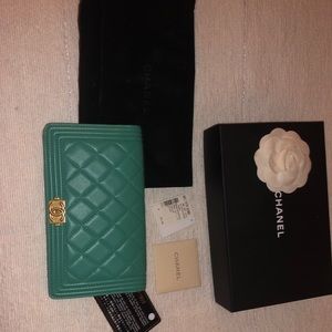 BNWT Chanel turquoise boy bifold clutch wallet
